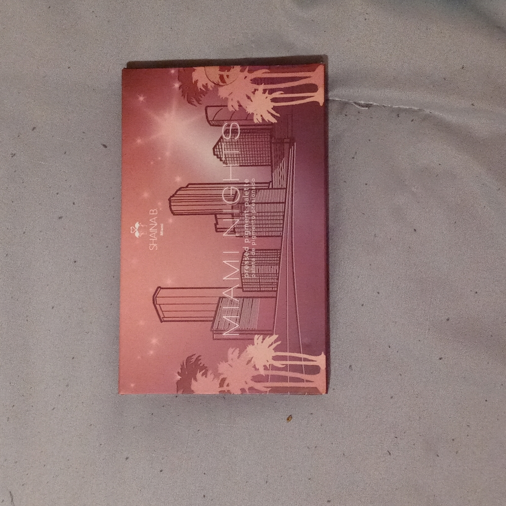 Shaina B Eyeshadow Pallette